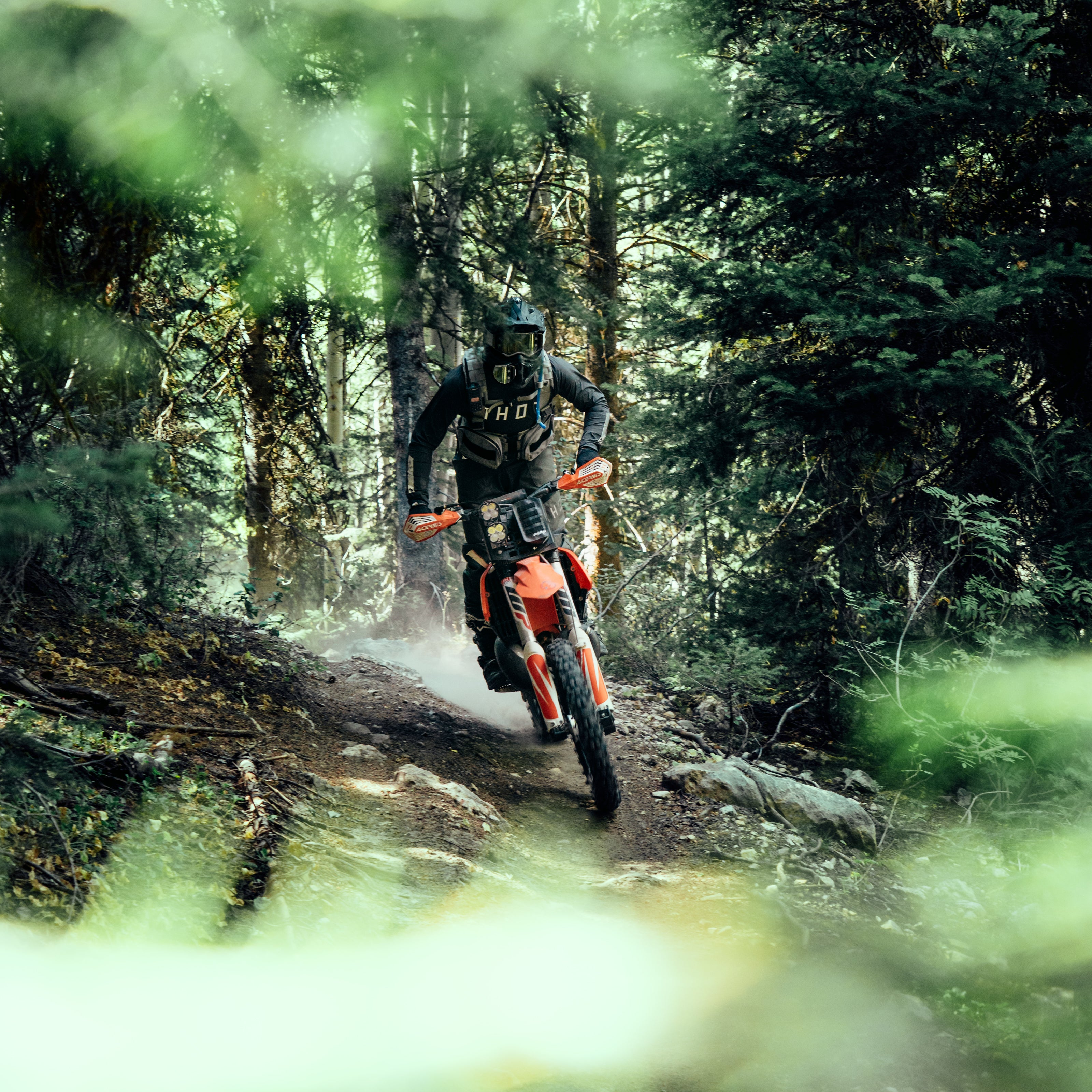 GRAVITAS APEX PANEL, WITH DUAL LIGHTS, AND STACK PACK